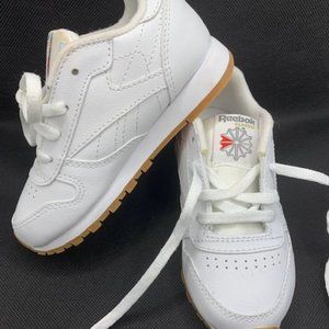 REEBOK CLASSIC LEATHER - KIDS SIZE 8